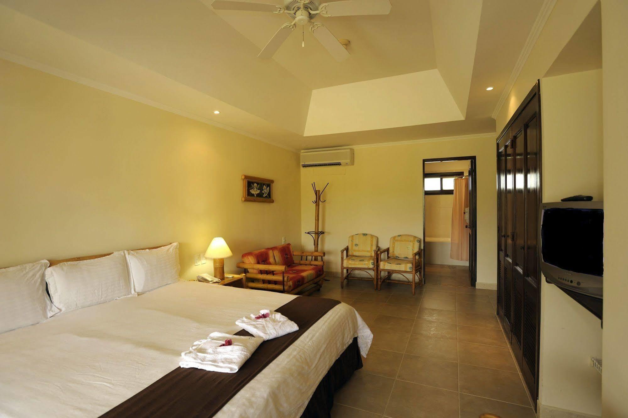 Tranquility Bay Antigua Hotell Jolly Harbour Eksteriør bilde